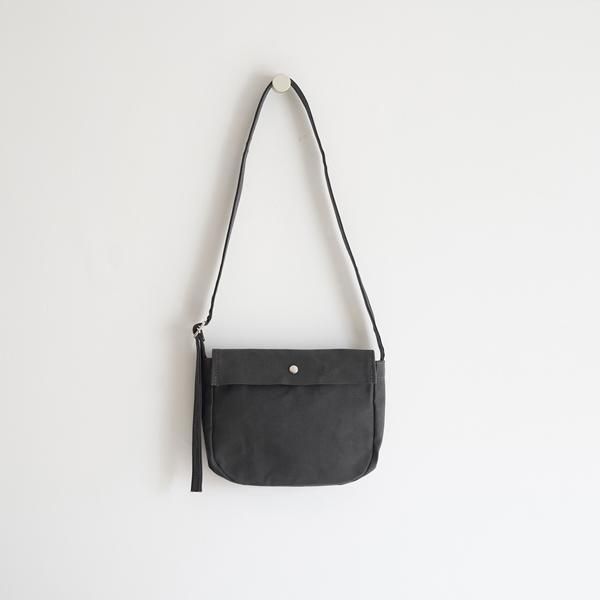<img class='new_mark_img1' src='https://img.shop-pro.jp/img/new/icons1.gif' style='border:none;display:inline;margin:0px;padding:0px;width:auto;' />NEWS BAG SMALL