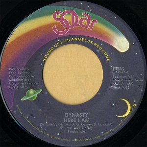 DYNASTY / Here I Am [7INCH]