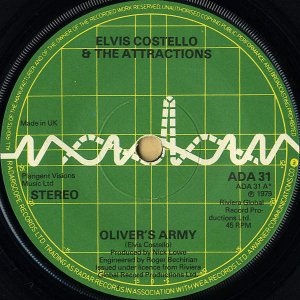 ELVIS COSTELLO AND THE ATTRACTIONS / Oliver's Army [7INCH]