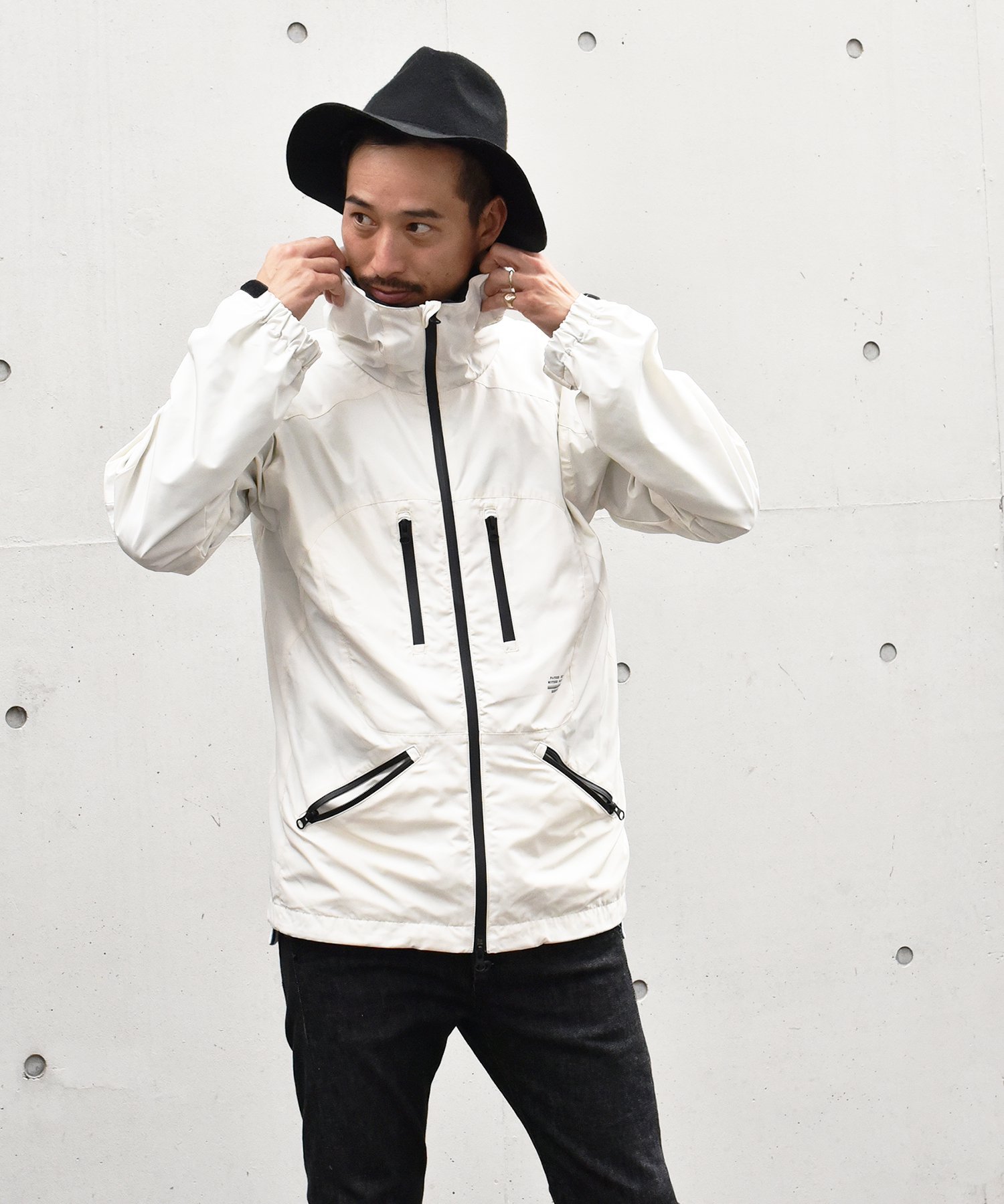 Burnout〔バーンアウト〕 『20/21 Early Spring Collection』 シェルパーカー（White）