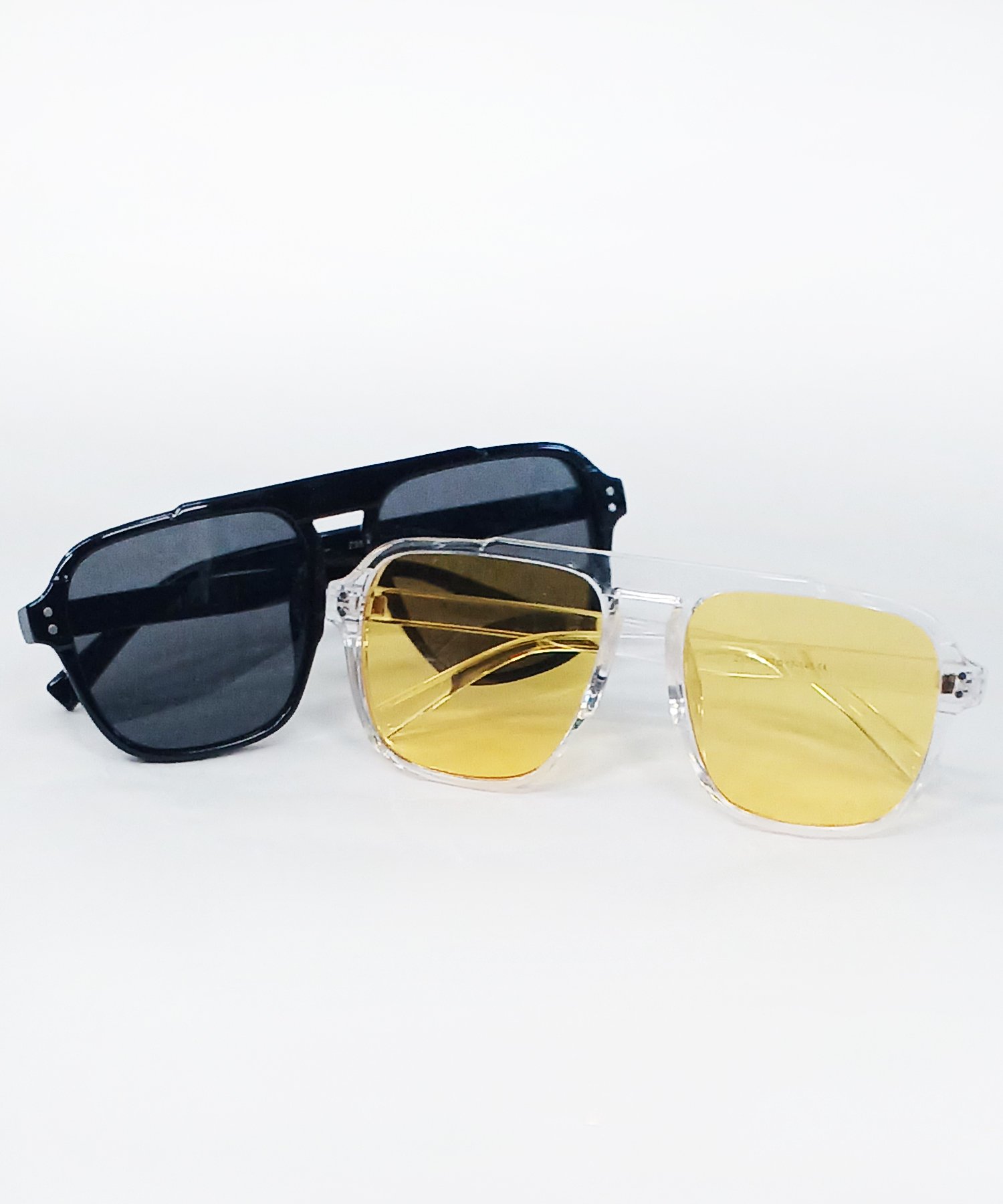 Q〔キュー〕Square Frame Sunglasses / #Black × Black / # Clear × Yellow