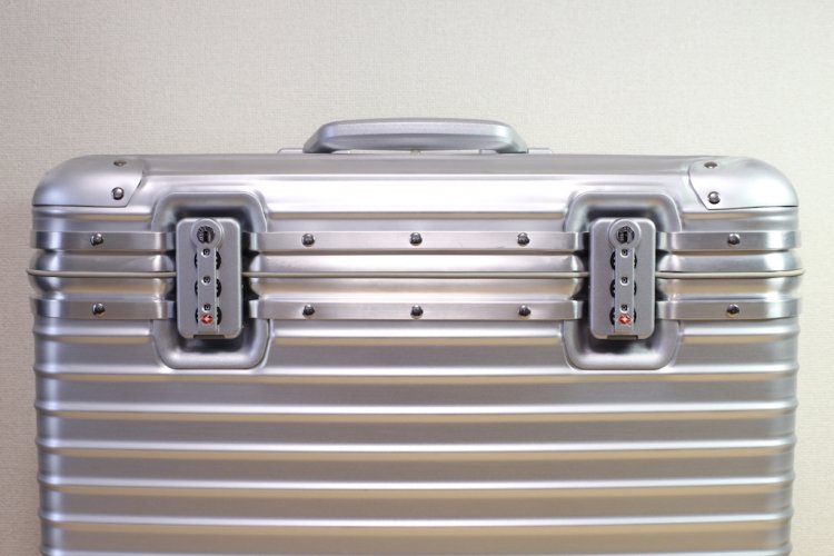 439 ほぼ未使用 リモワ RIMOWA トパーズ パイロット トロリー #92050 