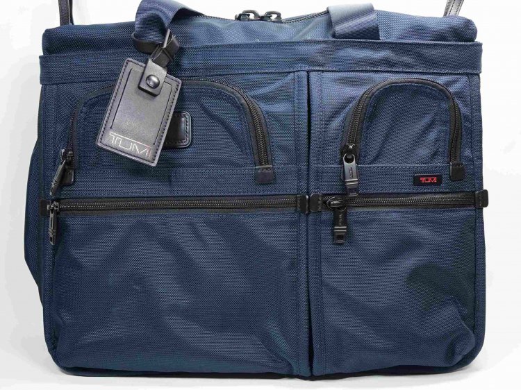 TUMI EXPENDABLE TOTE SHIPS別注