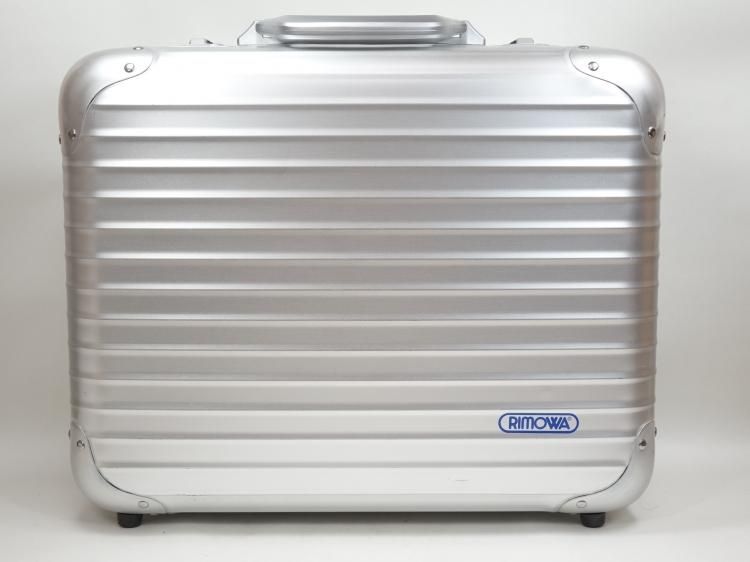 266 / 0530 使用数回 リモワ RIMOWA ボードケース 30L ＃6504 ...