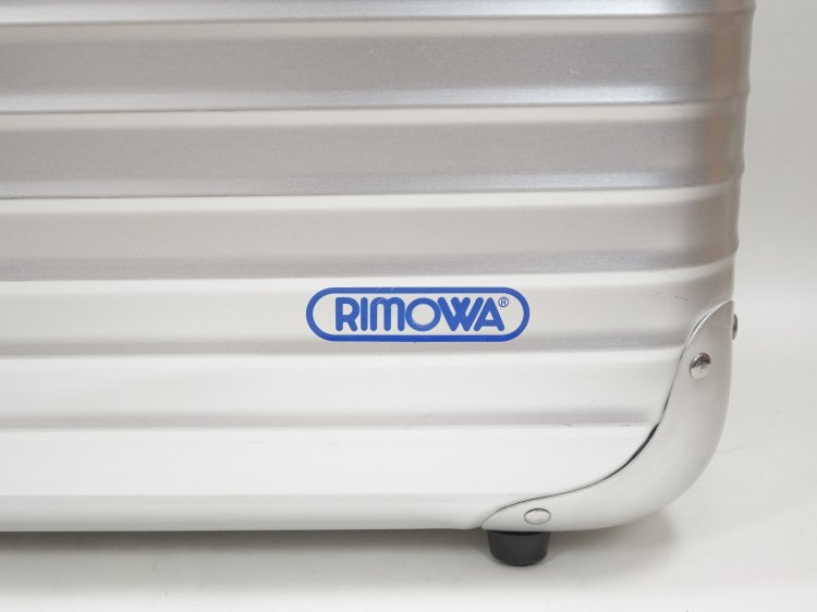 266 / 0530 使用数回 リモワ RIMOWA ボードケース 30L ＃6504 - SHOESAHOLIC シューホリック 公式 |  高級中古靴専門の通販と買取ストア