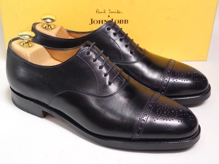 小さいサイズ ジョンロブ 黒レザーメダリオン 5Eサイズ 921 / 0308