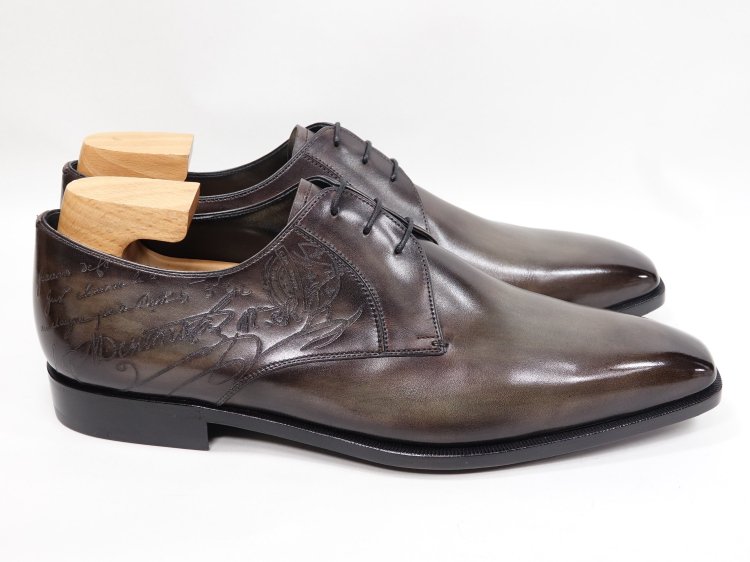 270 / 0428 試着程度 ベルルッティ Berluti デムジュール（高級ライン） カリグラフィー プレーントゥ 9.5D -  SHOESAHOLIC シューホリック 公式 | 高級中古靴専門の通販と買取ストア
