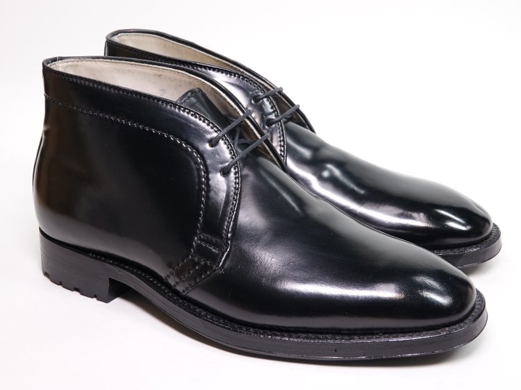 956 / 0823 試着程度 オールデン チャッカブーツ ブラック コードバン 7D ＃14729C リジェクト品 - SHOESAHOLIC  シューホリック 公式 | 高級中古靴専門の通販と買取ストア