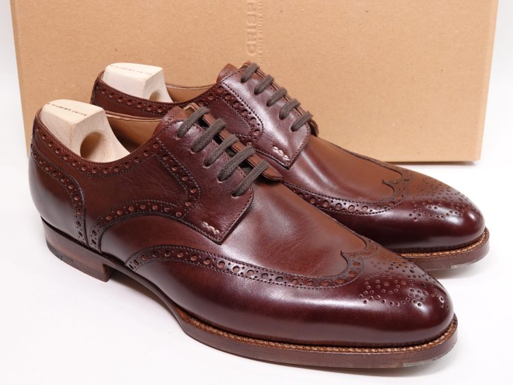 137 / 1001 使用数回 サンクリスピン SAINT CRISPIN'S フルブローグ ダークブラウン カーフ 6E シューツリー付き -  SHOESAHOLIC シューホリック 公式 | 高級中古靴専門の通販と買取ストア