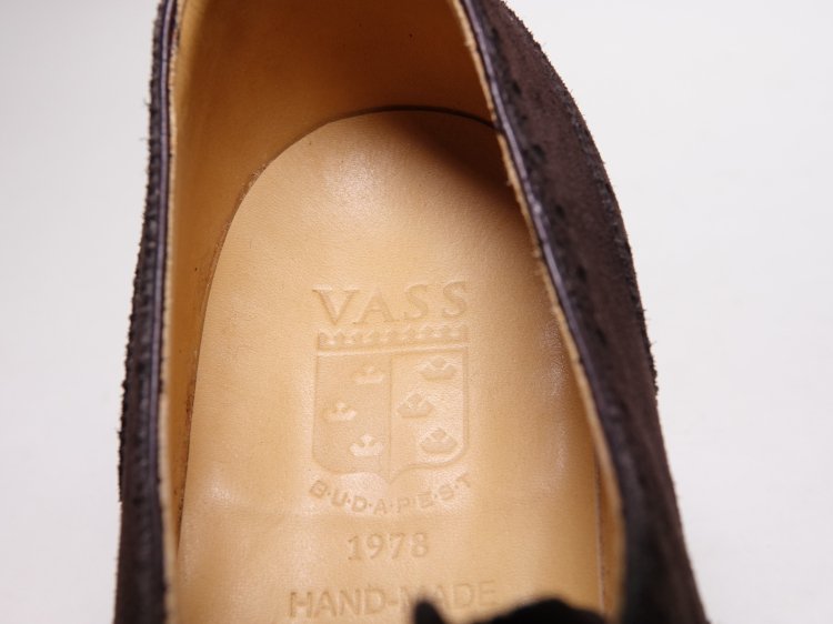 173 / 1009 使用数回 VASSフルブローグ ダークブラウン スエード 44 ツリー付き - SHOESAHOLIC シューホリック 公式 |  高級中古靴専門の通販と買取ストア