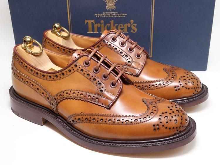 トリッカーズ（Tricker's） ウィングチップ靴