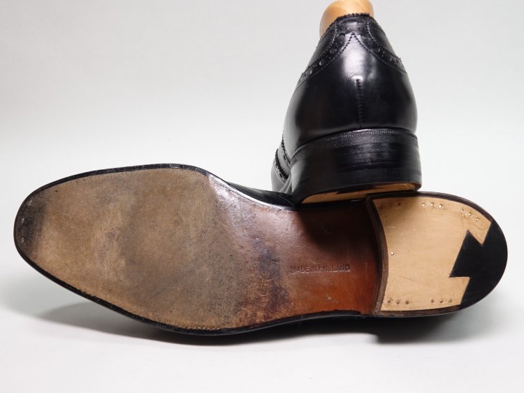 566 / 0223 中古 フォスター＆サン （エドワードグリーン製） フルブローグ ブラック カーフ 9D ＃88 - SHOESAHOLIC  シューホリック 公式 | 高級中古靴専門の通販と買取ストア
