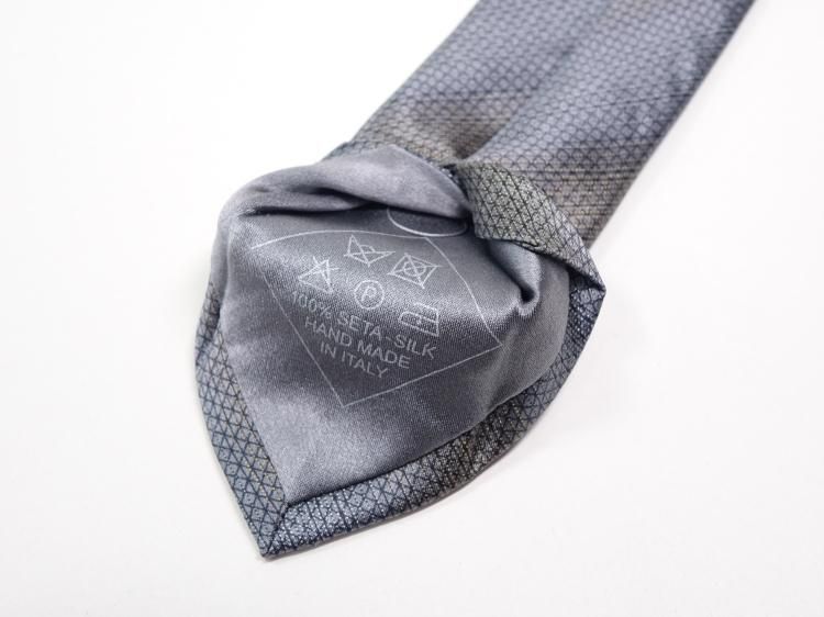 NT157 / 0601 極上 ブリオーニ BRIONI ネクタイ シルク100％ グレー