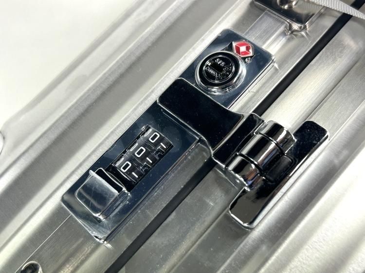 598 / 0708 超レア!! 定価40万円位 世界限定911個 リモワ RIMOWA