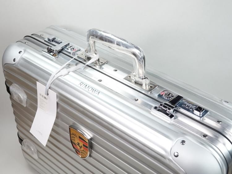 598 / 0708 超レア!! 定価40万円位 世界限定911個 リモワ RIMOWA 