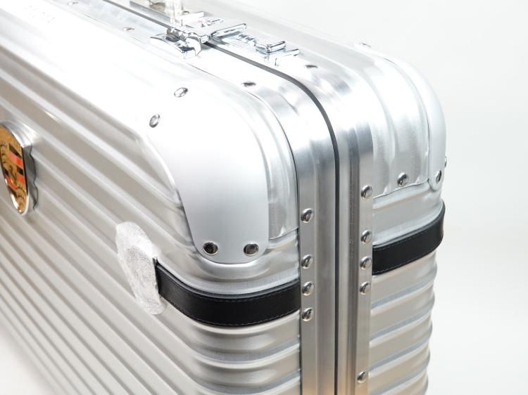 世界限定911個 リモワ RIMOWA ポルシェ Porsche ペピータ30L