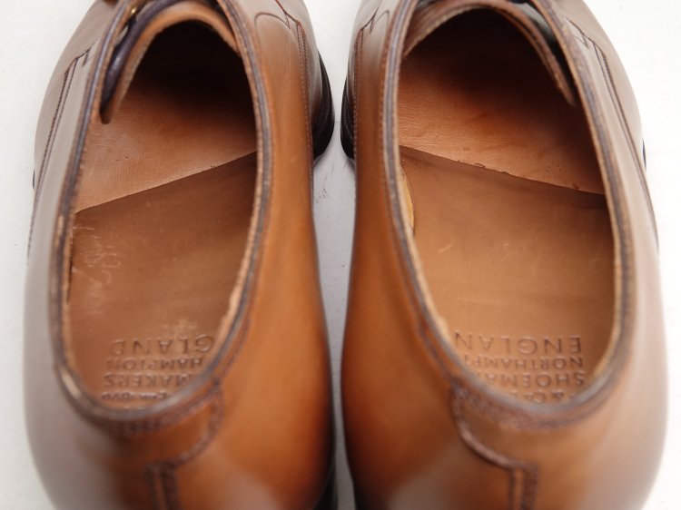 627 / 0712 使用数回 エドワードグリーン SHELTON 3アイレット ブラウン （バーントパイン） カーフ 6E ＃890 -  SHOESAHOLIC シューホリック 公式 | 高級中古靴専門の通販と買取ストア