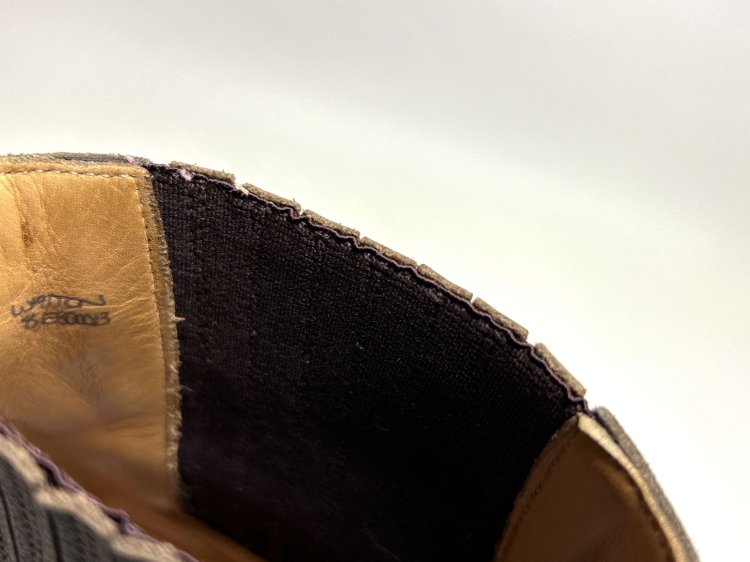 708 / 0725 美品 ジョンロブ WATTON サイドゴアブーツ ダークブラウン スエード 8E ＃8000 J刻印 - SHOESAHOLIC  シューホリック 公式 | 高級中古靴専門の通販と買取ストア