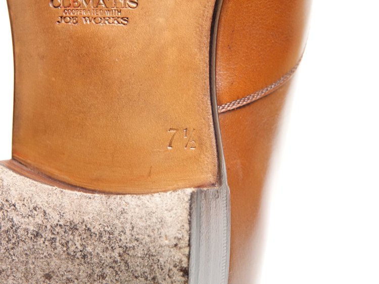 760 / 0806 使用数回 クレマチス CLEMATIS パンチドキャップトゥ ブラウン カーフ 7.5 - SHOESAHOLIC  シューホリック 公式 | 高級中古靴専門の通販と買取ストア