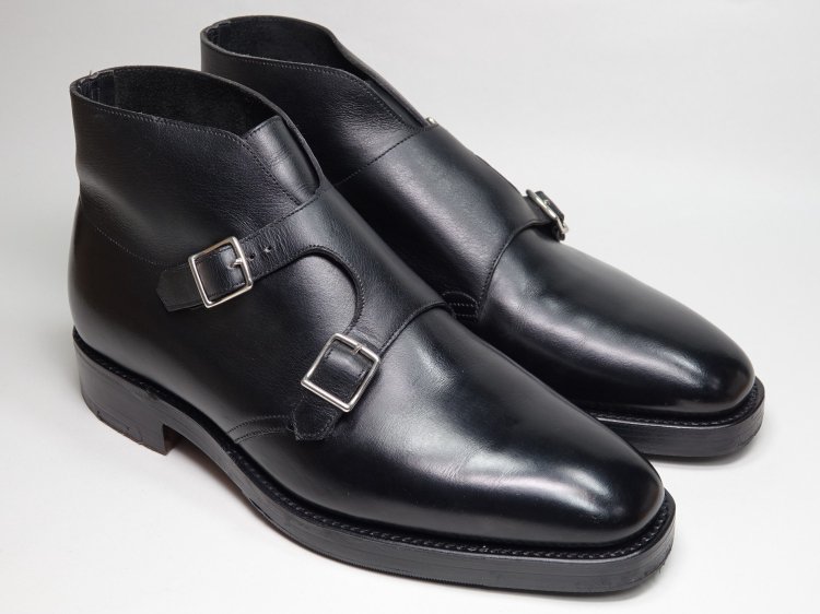 736 / 0806 使用数回 ジョンロブ DEBEE ダブルモンクブーツ ブラック バッファロー 5.5E ＃8846 - SHOESAHOLIC  シューホリック 公式 | 高級中古靴専門の通販と買取ストア