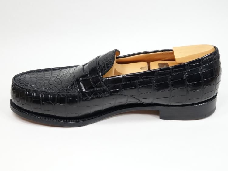 元値82万現在在庫なし シグニチャーローファー ブラックアリゲーター 元値82万現在在庫なし シグニチャーローファー ブラック