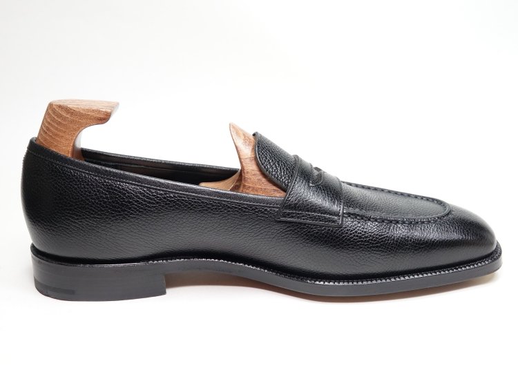 165 / 1026 使用数回 Hobu leather port ローファー ブラック グレインレザー 8D シューツリー付き -  SHOESAHOLIC シューホリック 公式 | 高級中古靴専門の通販と買取ストア
