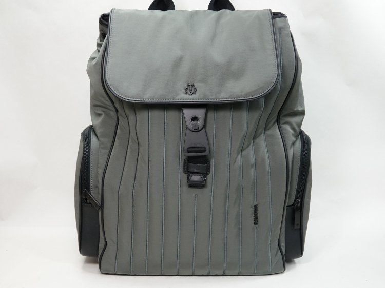 452 / 0729 定価23.4万!! 使用数回 リモワ RIMOWA リュック Flap Backpack Large グレー -  SHOESAHOLIC シューホリック 公式 | 高級中古靴専門の通販と買取ストア