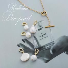 CHANEL 翡翠色　ローズネックレス CHANEL 翡翠色ローズネックレス