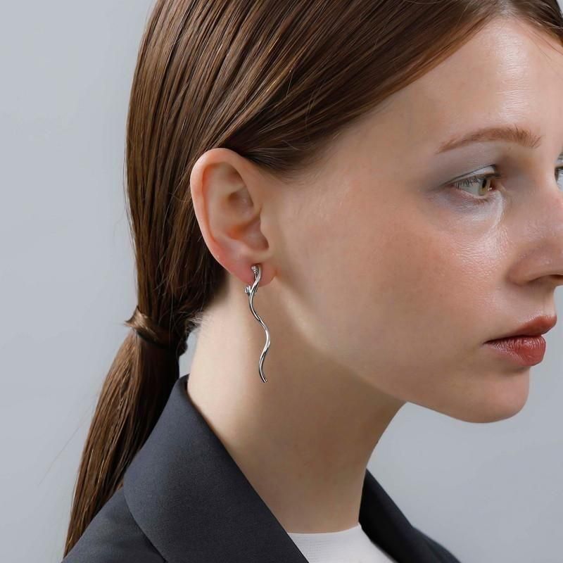 JewCas uneラインエアフィットイヤリング [JC4908] ｜ラフィア