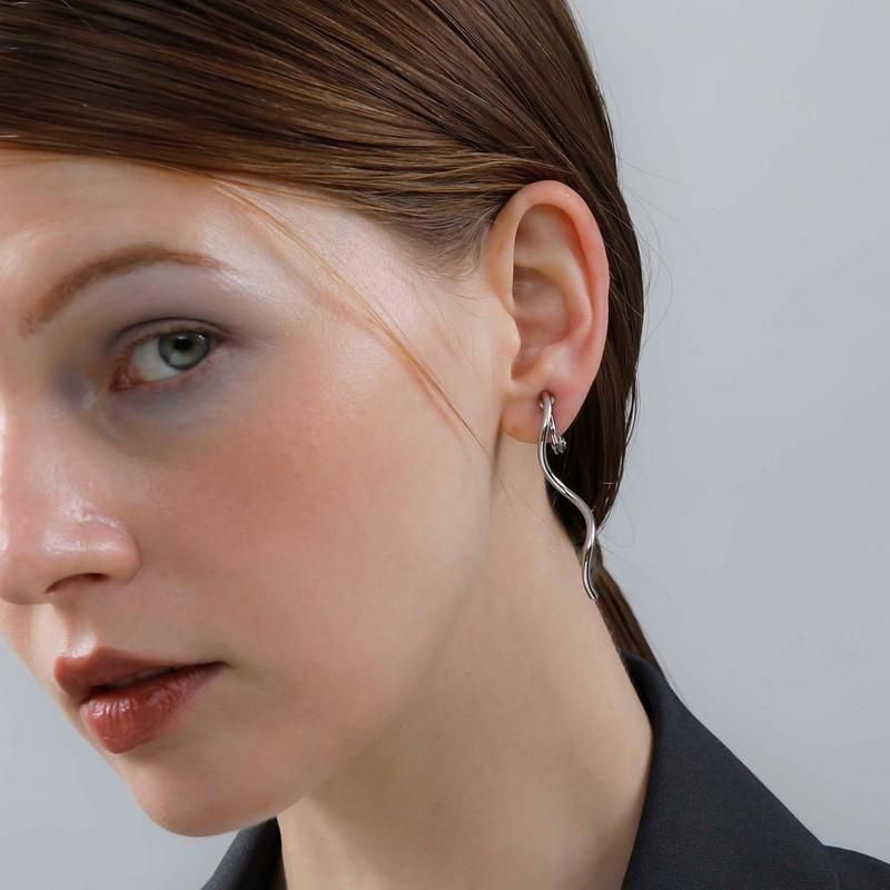 JewCas uneラインエアフィットイヤリング [JC4908] ｜ラフィア