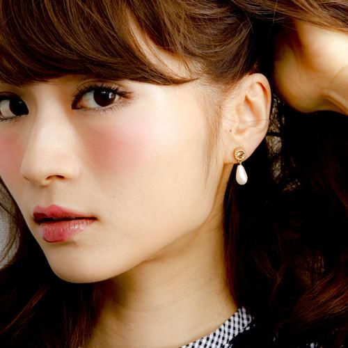 Shashi ピアス スワロフスキーパール シャシ ドロップ Shashi ピアス スワロフスキーパール シャシ ドロップ Shashi