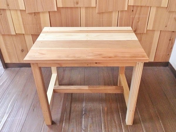 【値下げ！】杉の木のテーブルダイニングテーブル
