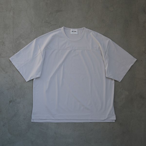 <img class='new_mark_img1' src='https://img.shop-pro.jp/img/new/icons1.gif' style='border:none;display:inline;margin:0px;padding:0px;width:auto;' />FAKIE STANCE Light Tee (gray)