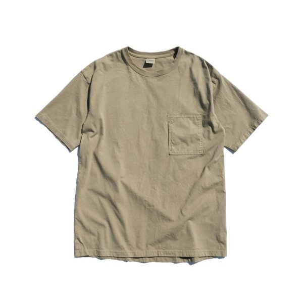 <img class='new_mark_img1' src='https://img.shop-pro.jp/img/new/icons1.gif' style='border:none;display:inline;margin:0px;padding:0px;width:auto;' />THE UNION ˥ THE FABRIC THE POCKET TEE (olive) 