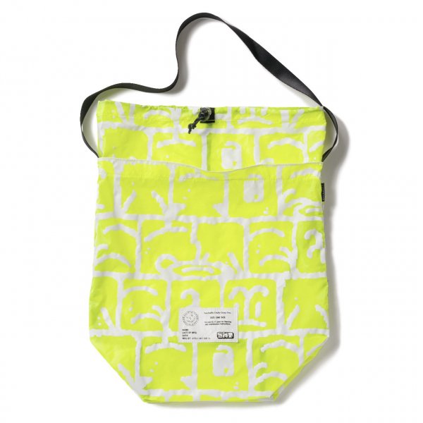 <img class='new_mark_img1' src='https://img.shop-pro.jp/img/new/icons1.gif' style='border:none;display:inline;margin:0px;padding:0px;width:auto;' />SAYHELLO ϥ Zerosy Laundry Bag (neon yellow)