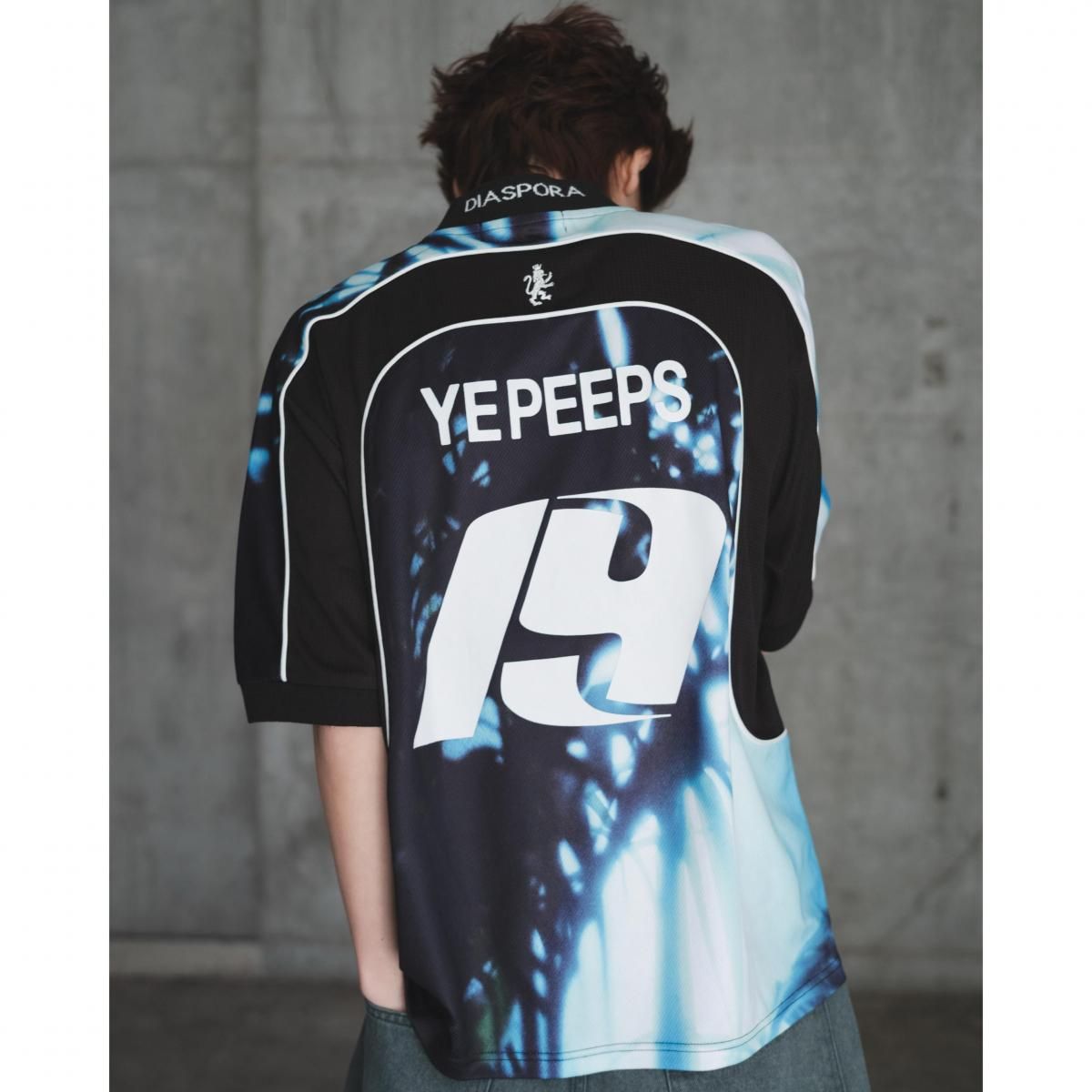 Diaspora skateboards ディアスポラ YE PEEPS Football Top