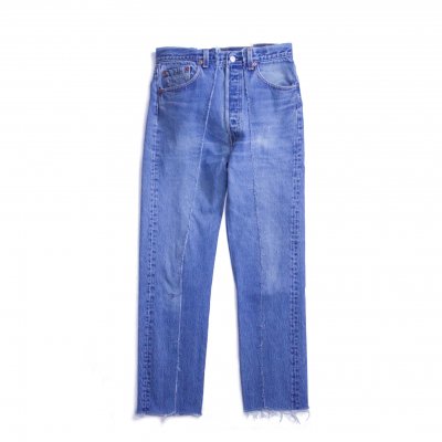 SLIM FLARE JEANS (BLUE/M)<img class='new_mark_img2' src='https://img.shop-pro.jp/img/new/icons8.gif' style='border:none;display:inline;margin:0px;padding:0px;width:auto;' />