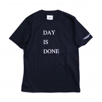 DAY IS DONE (black.)<img class='new_mark_img2' src='https://img.shop-pro.jp/img/new/icons8.gif' style='border:none;display:inline;margin:0px;padding:0px;width:auto;' />