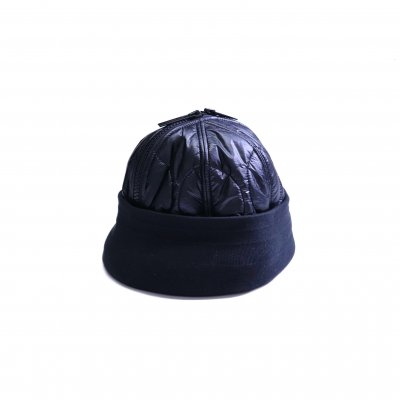 top zip watch cap. (black.)<img class='new_mark_img2' src='https://img.shop-pro.jp/img/new/icons8.gif' style='border:none;display:inline;margin:0px;padding:0px;width:auto;' />