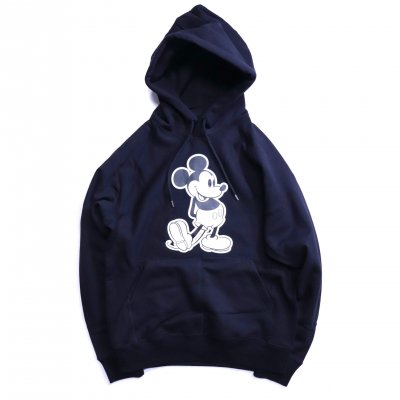 Mickey Mouse pullover hoodie. (black.monotone.)