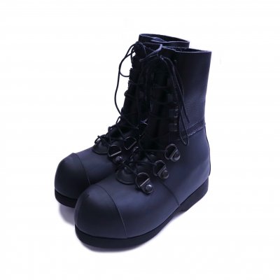 big fat toe combat boots. (black.)