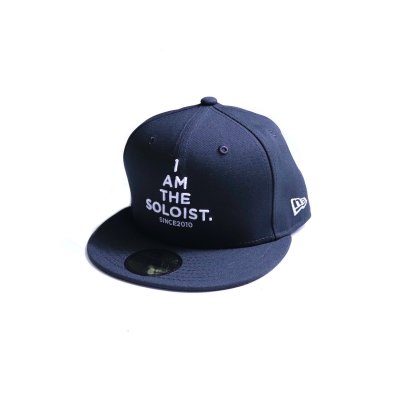 signature baseball cap. (black.)