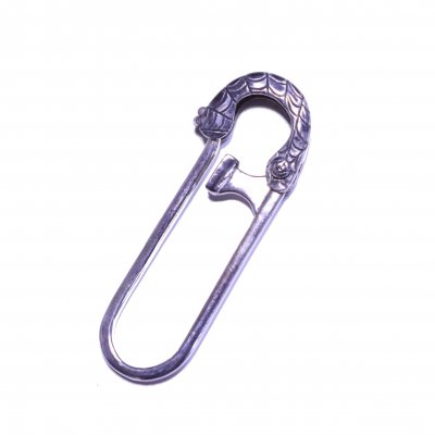 GATE PIN Silver 925 (spider web)<img class='new_mark_img2' src='https://img.shop-pro.jp/img/new/icons8.gif' style='border:none;display:inline;margin:0px;padding:0px;width:auto;' />