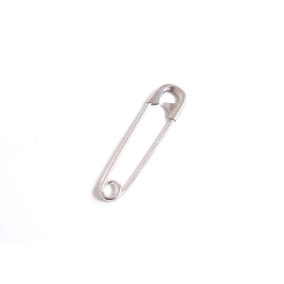 safety pin. (8cm)