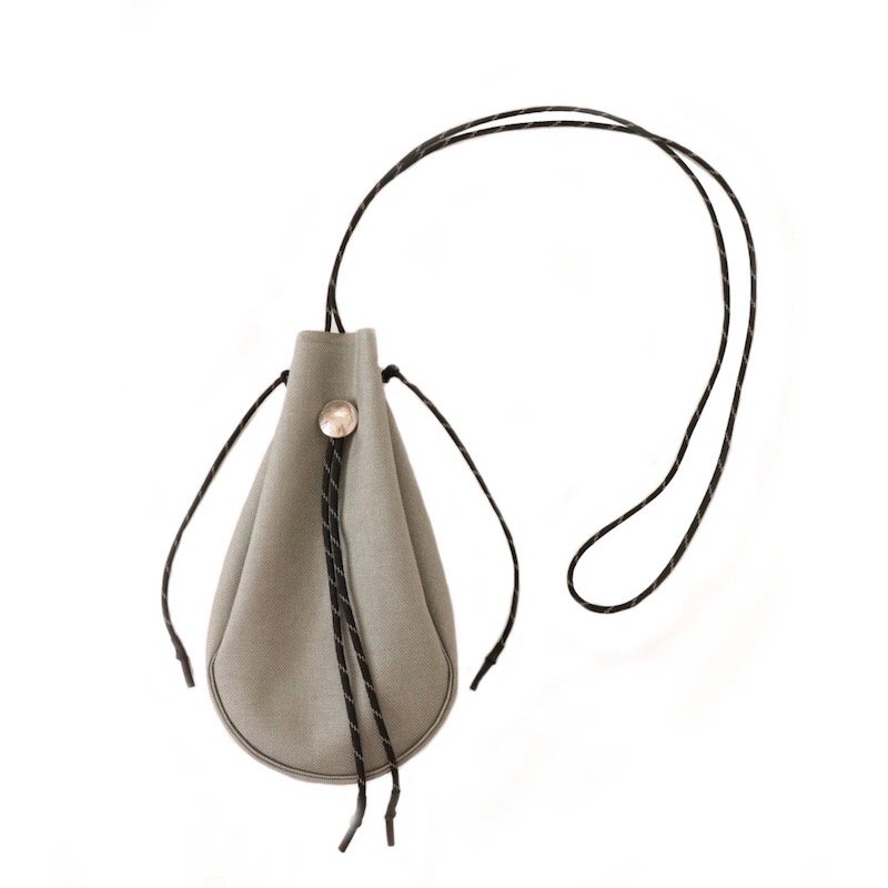 drawstring bag.-S- w/concho (grey.)