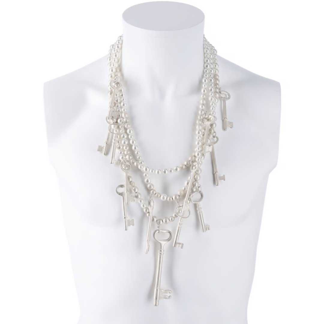 sa.0008 pearl necklace with five keys.(10mm) - circus e-boutique