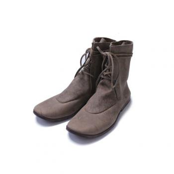horse's hoof lace up boots  -gaucho.-