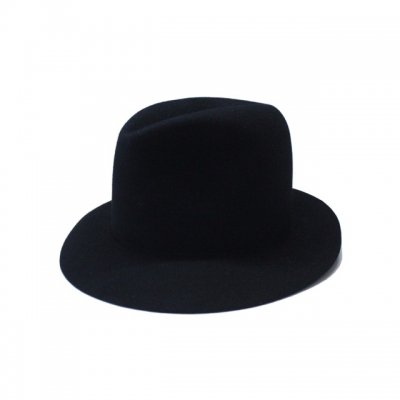 nobled hat. -black.-