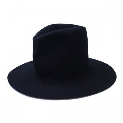new nobled hat. -black.-
