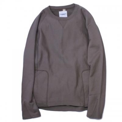 crew neck sweat shirt. (taupe.)